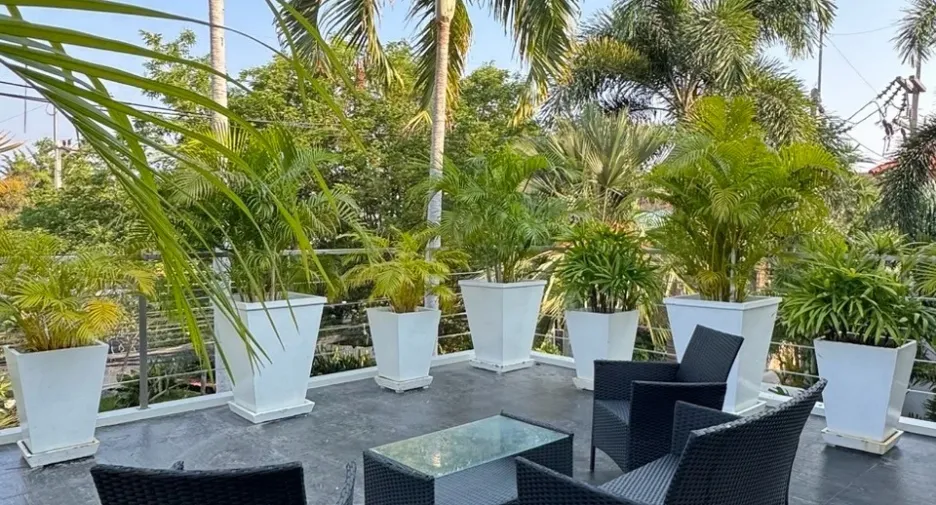 For sale 8 bedrooms villa in East Pattaya, Pattaya