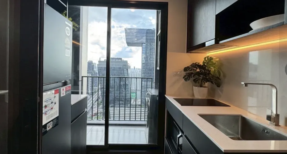 À louer 1 chambre condo à Huai Khwang, Bangkok