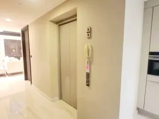 For sale and for rent 4 bedrooms condo in Watthana, Bangkok
