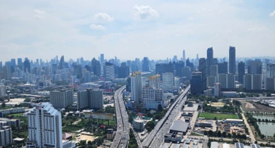 For rent 1 bed condo in Huai Khwang, Bangkok