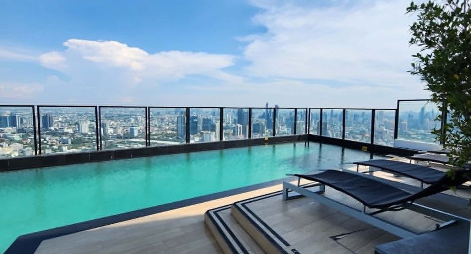 For rent 1 bed condo in Huai Khwang, Bangkok