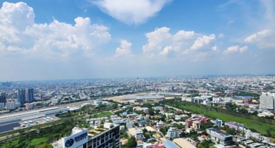 For rent 1 bed condo in Huai Khwang, Bangkok