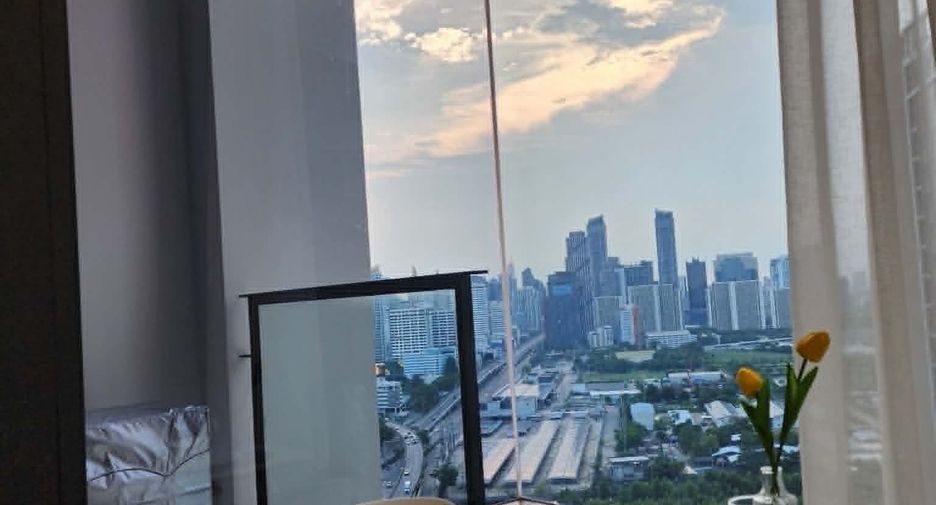 For rent 1 bed condo in Huai Khwang, Bangkok