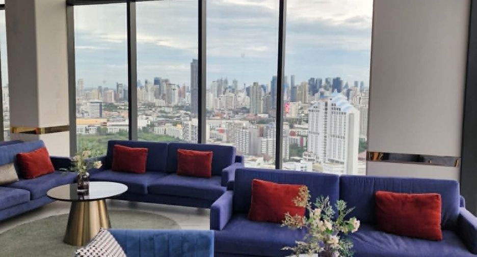 For rent 1 bed condo in Huai Khwang, Bangkok