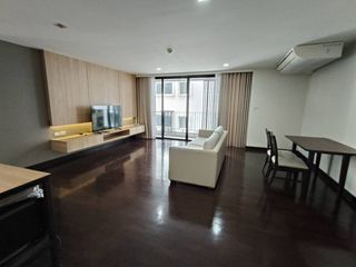 For rent 2 bedrooms apartment in Watthana, Bangkok