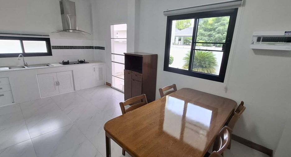 For rent 3 bedrooms house in Saraphi, Chiang Mai