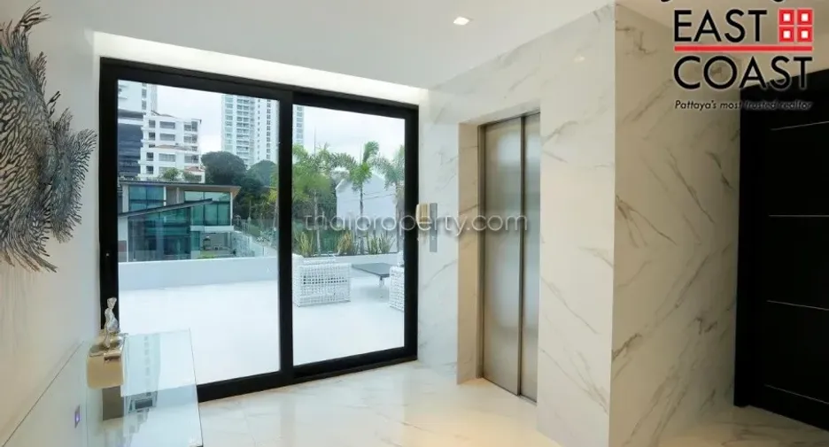 For rent and for sale 6 bedrooms house in Bang Lamung, Chonburi