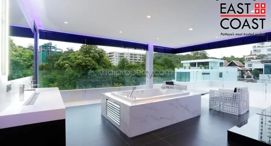 For rent and for sale 6 bedrooms house in Bang Lamung, Chonburi