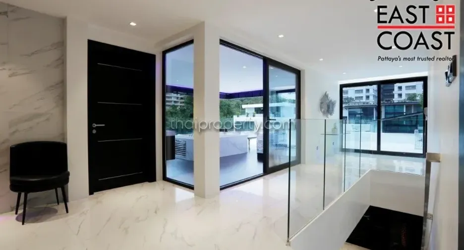 For rent and for sale 6 bedrooms house in Bang Lamung, Chonburi