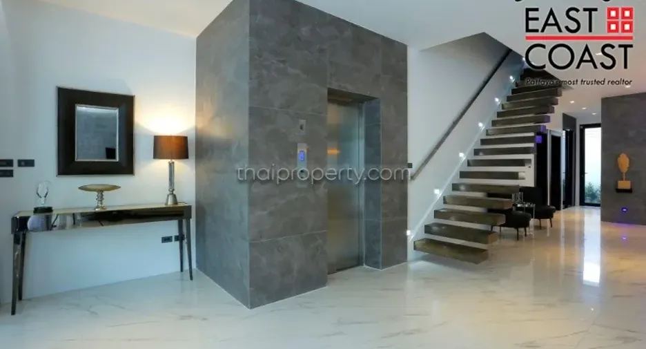 For rent and for sale 6 bedrooms house in Bang Lamung, Chonburi
