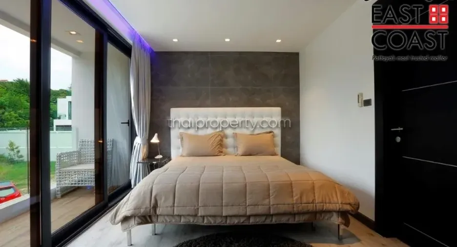 For rent and for sale 6 bedrooms house in Bang Lamung, Chonburi