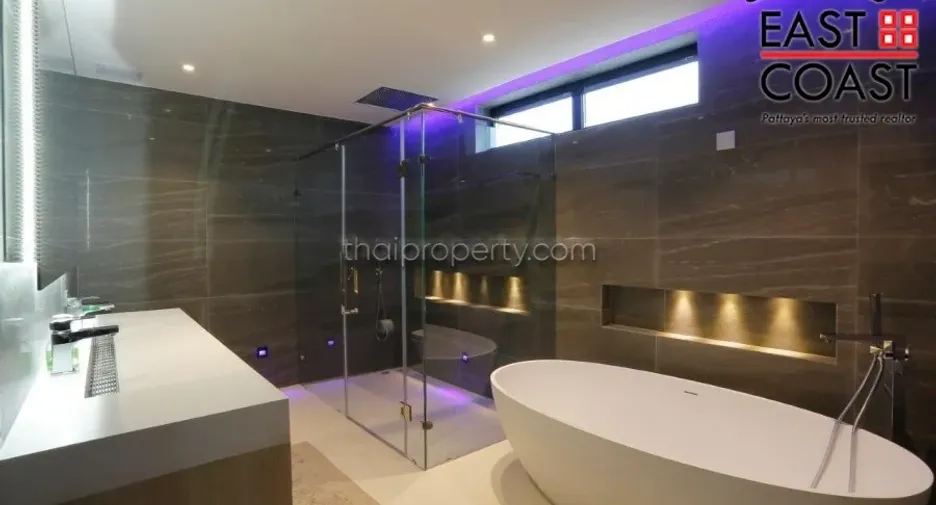 For rent and for sale 6 bedrooms house in Bang Lamung, Chonburi