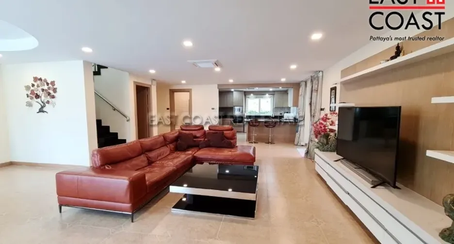 For rent and for sale 4 bedrooms house in Bang Lamung, Chonburi