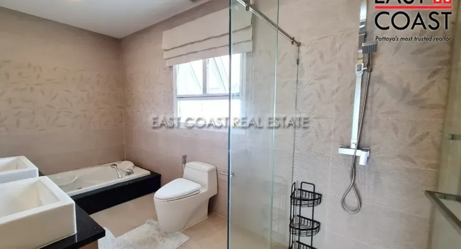 For rent and for sale 4 bedrooms house in Bang Lamung, Chonburi