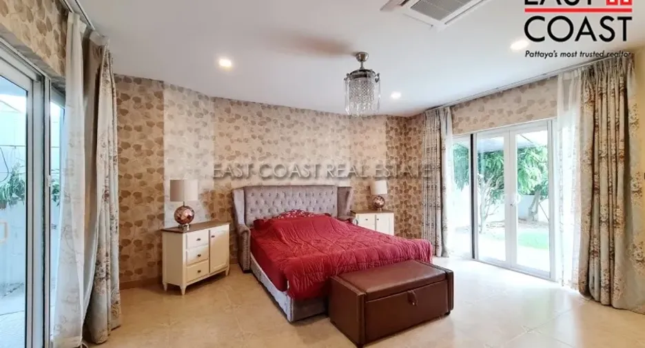 For rent and for sale 4 bedrooms house in Bang Lamung, Chonburi