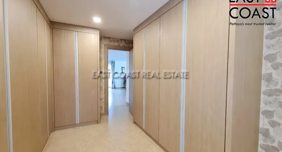 For rent and for sale 4 bedrooms house in Bang Lamung, Chonburi