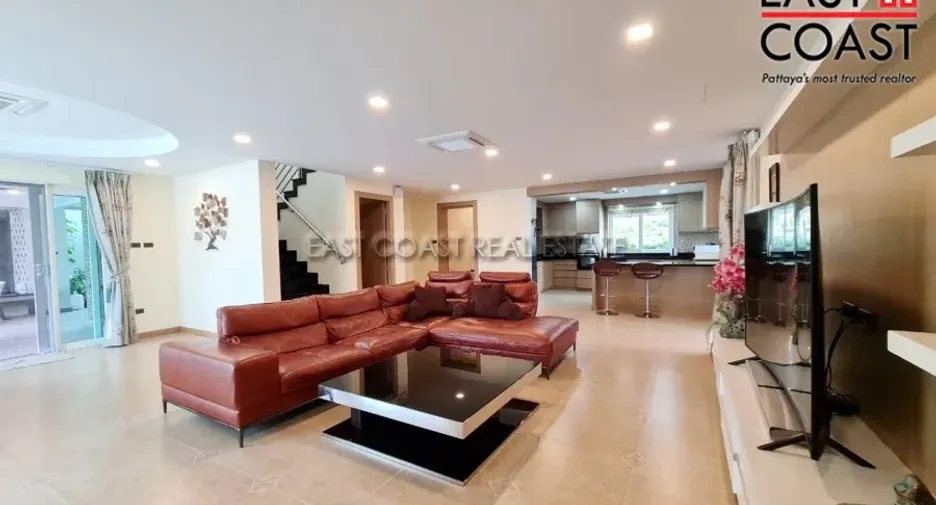 For rent and for sale 4 bedrooms house in Bang Lamung, Chonburi