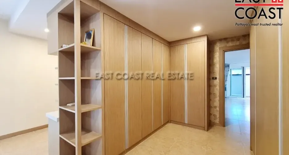 For rent and for sale 4 bedrooms house in Bang Lamung, Chonburi