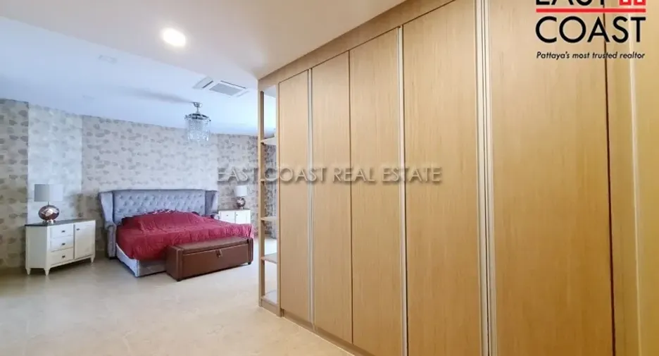 For rent and for sale 4 bedrooms house in Bang Lamung, Chonburi