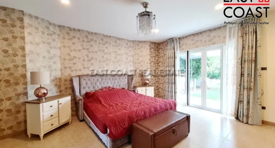 For rent and for sale 4 bedrooms house in Bang Lamung, Chonburi
