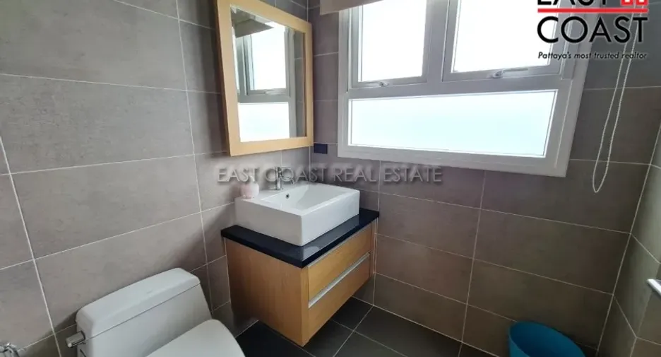 For rent and for sale 4 bedrooms house in Bang Lamung, Chonburi
