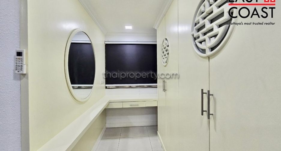 For rent 2 bedrooms condo in South Pattaya, Pattaya