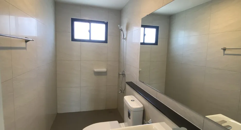 For sale 4 bedrooms house in Bang Phli, Samut Prakan