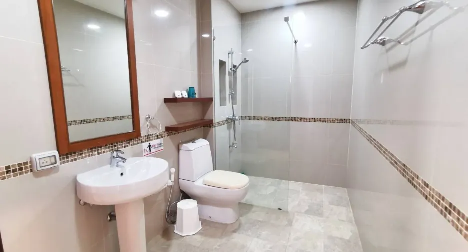 For rent 4 bedrooms villa in Pran Buri, Prachuap Khiri Khan
