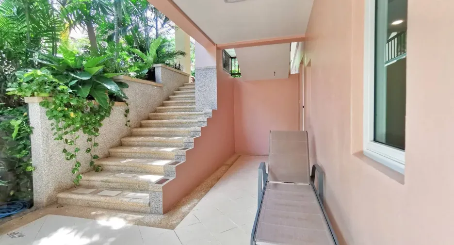 For rent 4 bedrooms villa in Pran Buri, Prachuap Khiri Khan