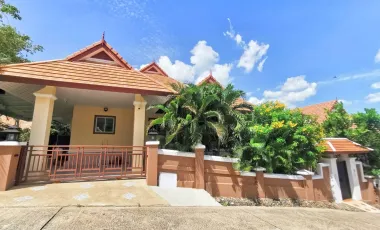 For rent 4 bedrooms villa in Pran Buri, Prachuap Khiri Khan