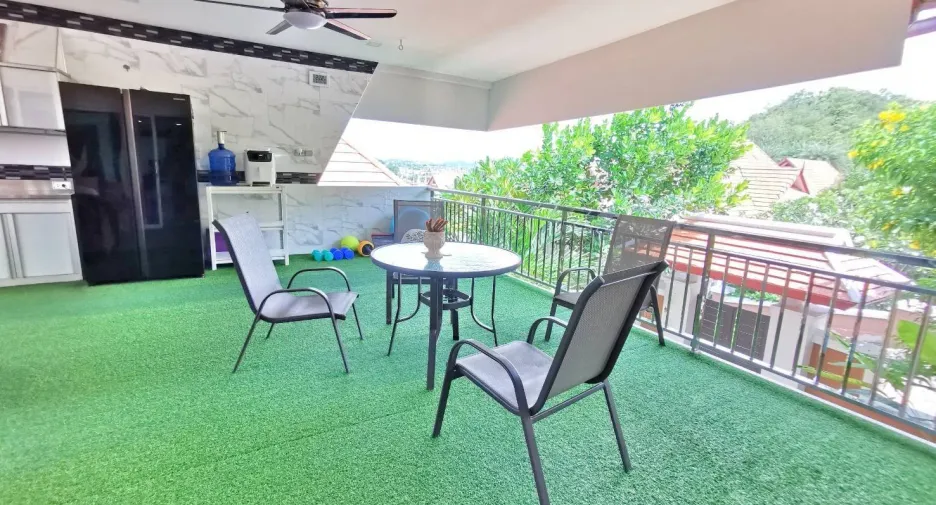 For rent 4 bedrooms villa in Pran Buri, Prachuap Khiri Khan