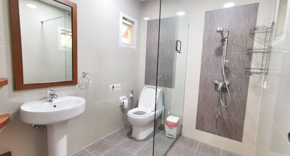 For rent 4 bedrooms villa in Pran Buri, Prachuap Khiri Khan