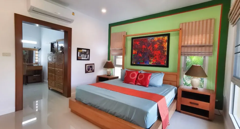 For rent 4 bedrooms villa in Pran Buri, Prachuap Khiri Khan