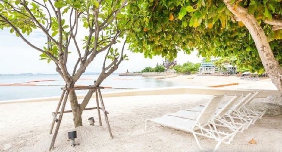 For sale 3 bedrooms condo in North Pattaya, Pattaya