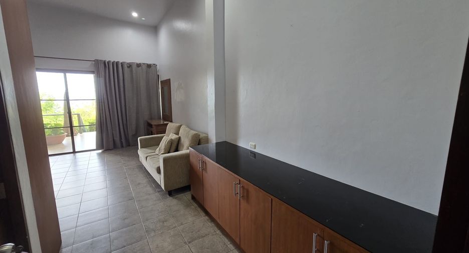 Villa en alquiler de 5 habitaciones en Mueang Phuket, Phuket