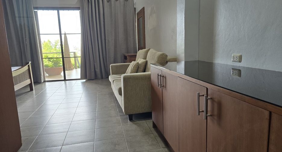 Villa en alquiler de 5 habitaciones en Mueang Phuket, Phuket