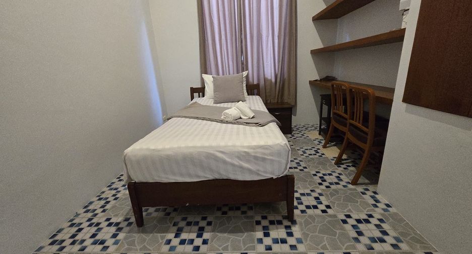 Villa en alquiler de 5 habitaciones en Mueang Phuket, Phuket