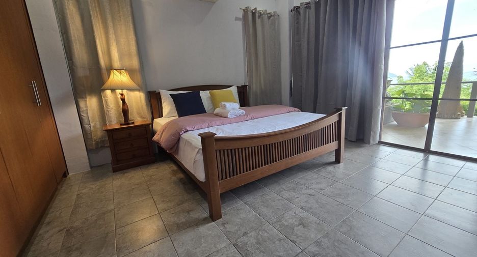 Villa en alquiler de 5 habitaciones en Mueang Phuket, Phuket