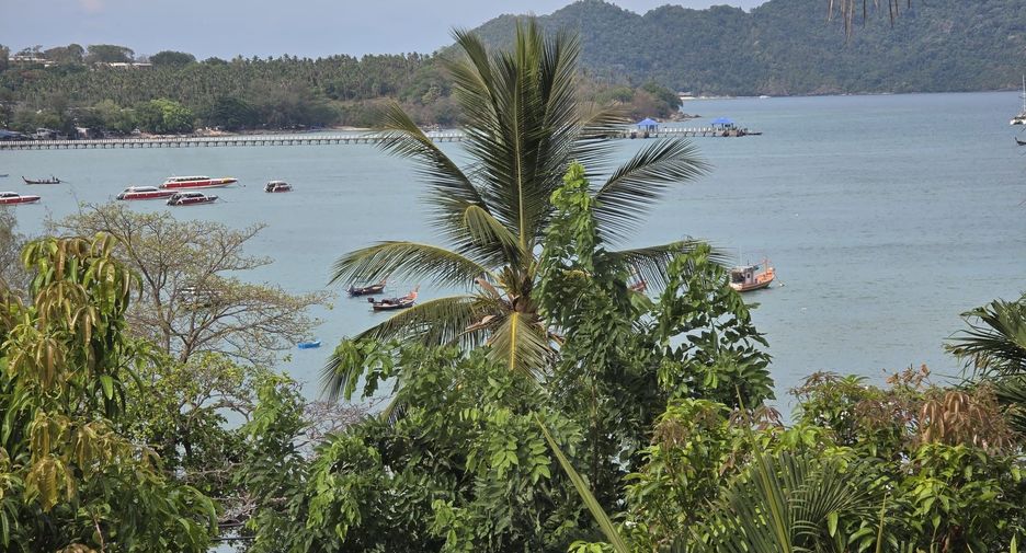 Villa en alquiler de 5 habitaciones en Mueang Phuket, Phuket