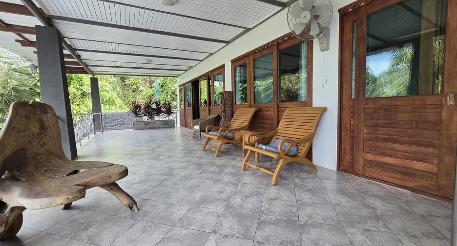 Villa en alquiler de 5 habitaciones en Mueang Phuket, Phuket