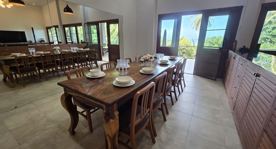 Villa en alquiler de 5 habitaciones en Mueang Phuket, Phuket