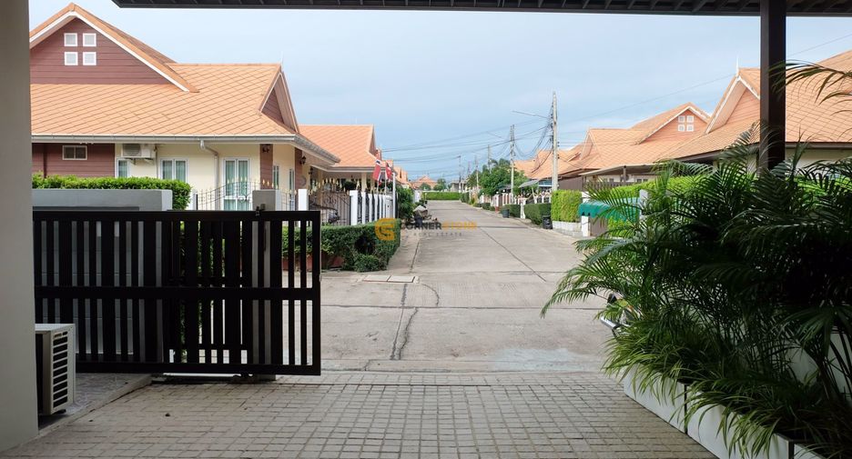 For rent そして for sale 3 ベッドルーム house in East Pattaya, Pattaya