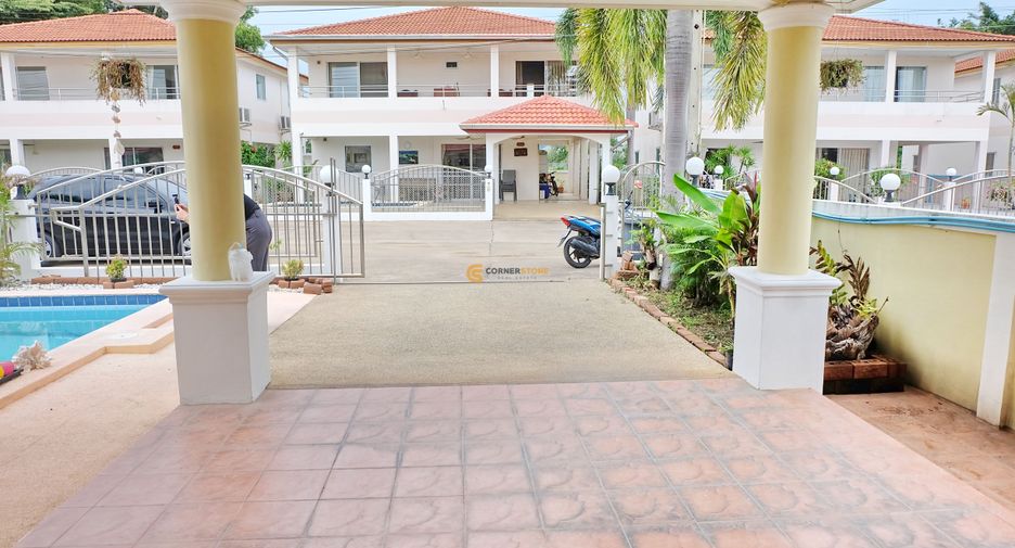 For rent 3 bedrooms house in East Pattaya, Pattaya