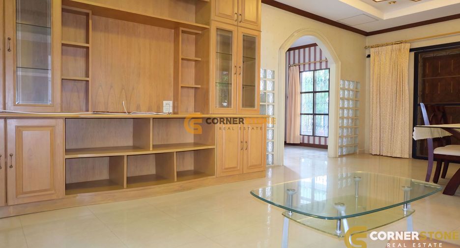 For rent 3 bedrooms house in North Pattaya, Pattaya