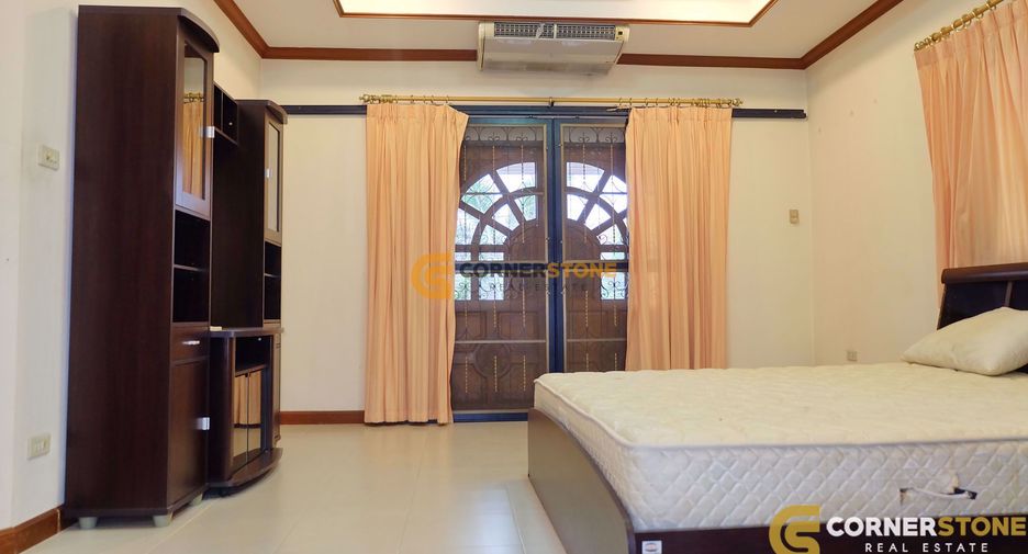 For rent 3 bedrooms house in North Pattaya, Pattaya