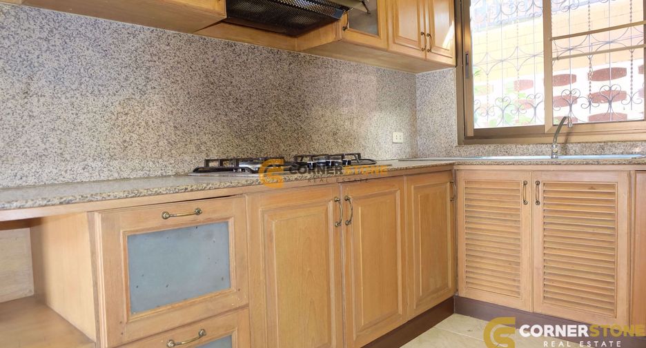 For rent 3 bedrooms house in North Pattaya, Pattaya