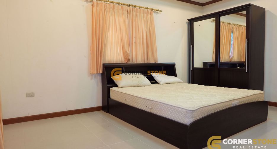 For rent 3 bedrooms house in North Pattaya, Pattaya