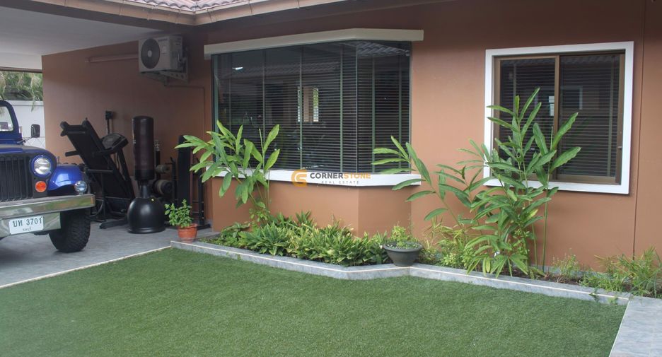 Casa en alquiler de 4 habitaciones en Bang Lamung, Chonburi