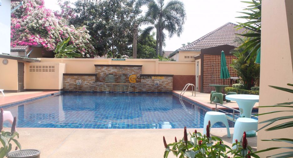 Casa en alquiler de 4 habitaciones en Bang Lamung, Chonburi