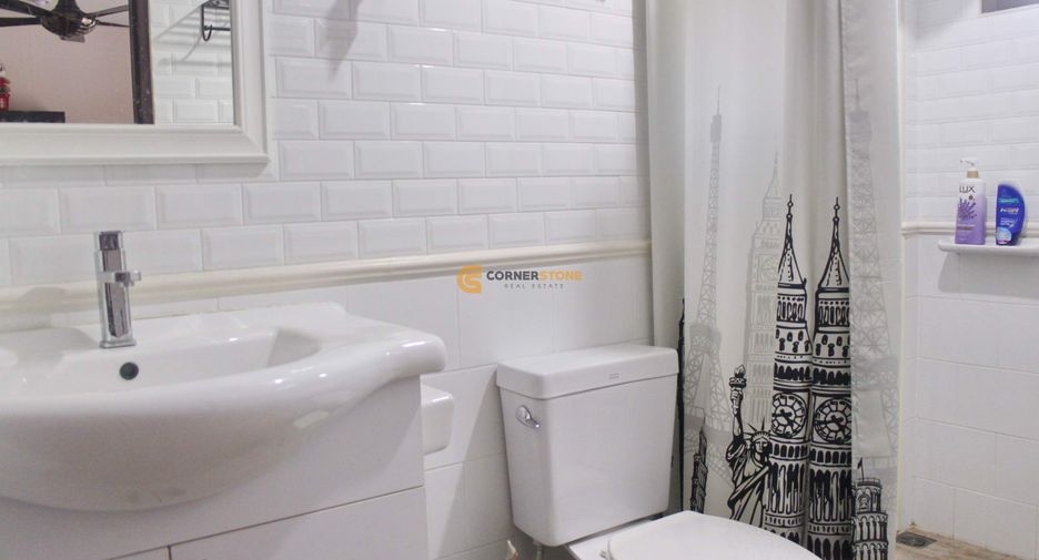 Casa en alquiler de 4 habitaciones en Bang Lamung, Chonburi